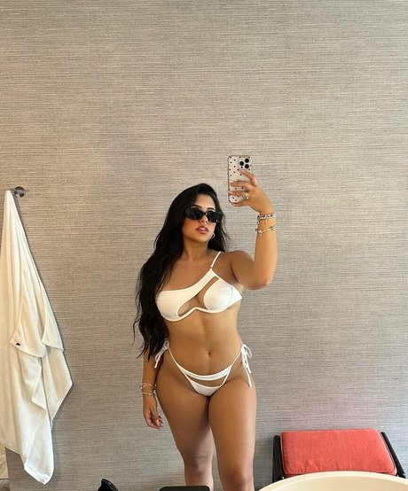 Cinthia Cruz model adult gallery