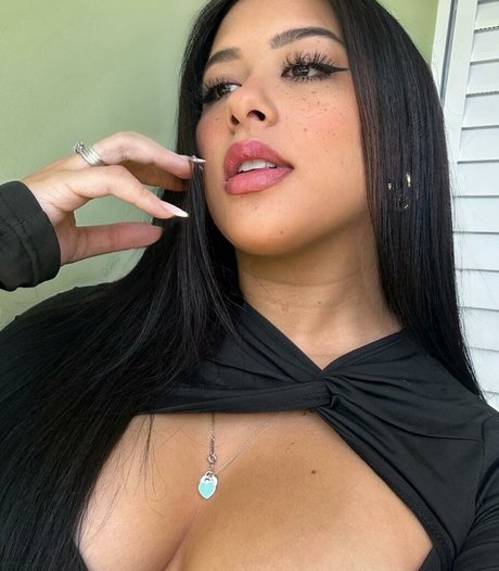Cinthia Cruz pornstar high quality pictures