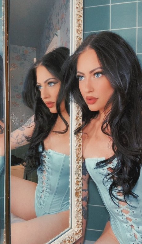 alexstitchins adult star pics