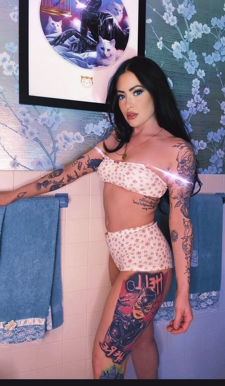 alexstitchins nude pornstar galleries