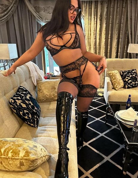 alsu tatar hot star pic