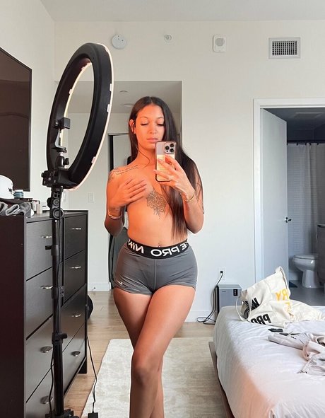 celinaxoxo pornstar beautiful images