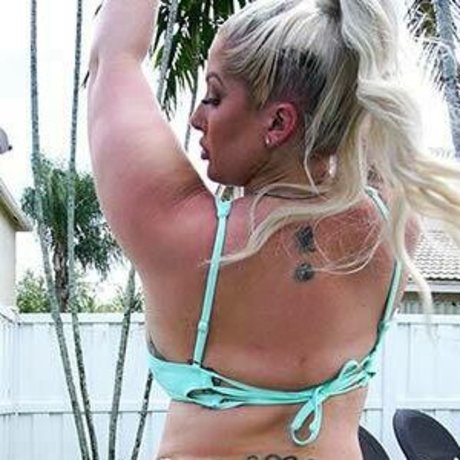 MzDani model perfect galleries