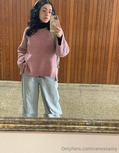 venessarey sexy star pics