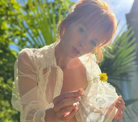 marthanudemodel model art gallery