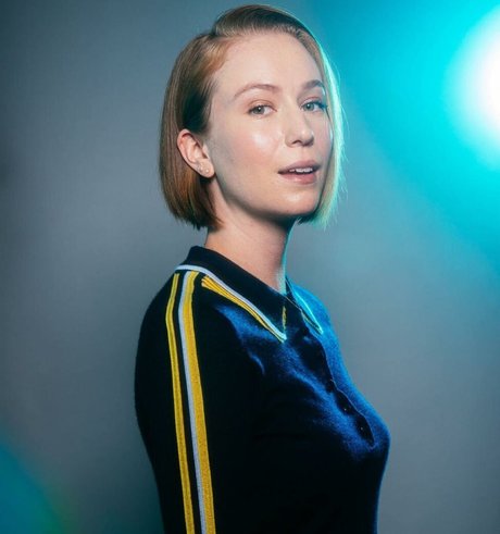 Hannah Einbinder top actress photo