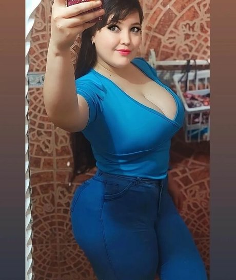 Misty Acosta free star images