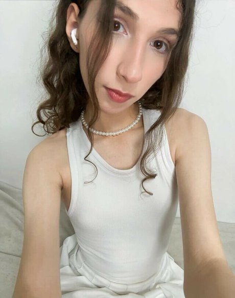 briellegab actress img