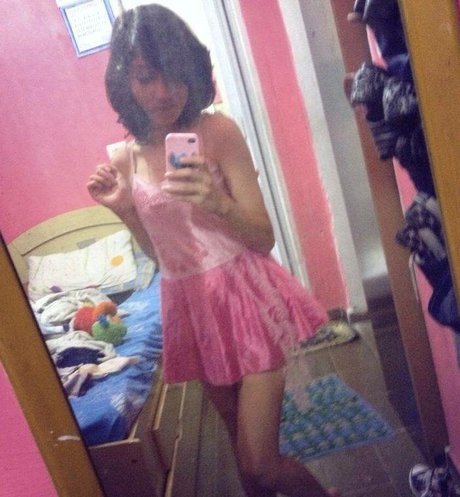 Yuunyu nude actress images