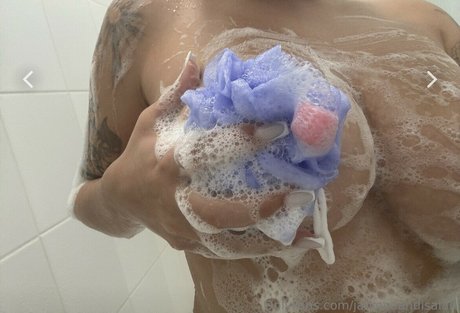 janieceandisaiah nice pornstar image