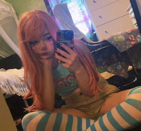 shelbypng hot actress pictures