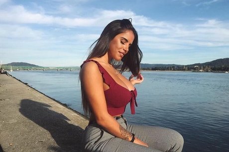 Kika hot model pictures