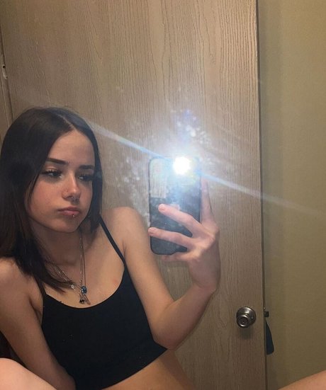 MiaaSsancheezz model pic