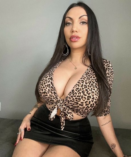 Crueltyfreecurves perfect model gallery