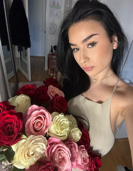 Elianka sexy star pics