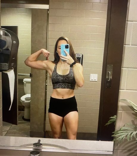 Makayla Turner perfect pornstar img