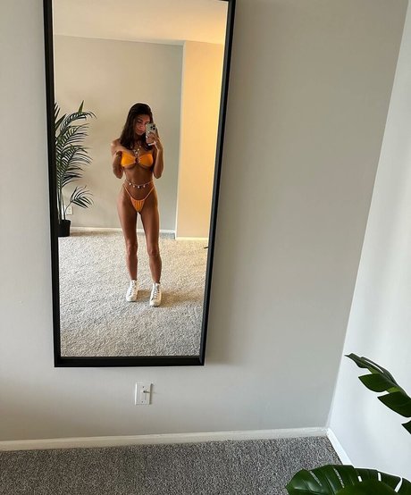 CJ Simon nude pornstar pictures