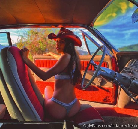 lildancerfreak model pornographic img