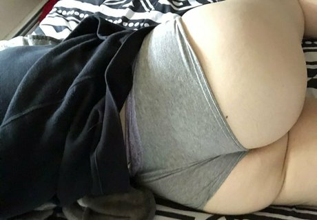 babygirlbrdlfree model top pictures