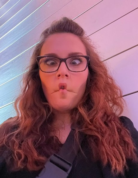 scarlettvanwhite exclusive star image