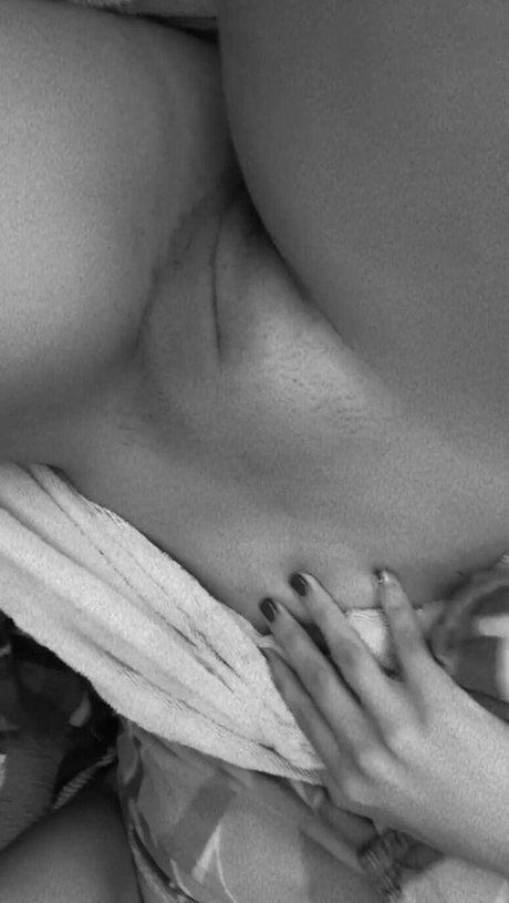 Emiliatorres55 model sex image