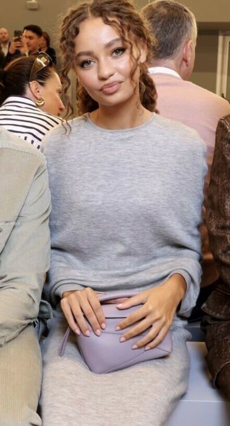 Nico Parker model galleries