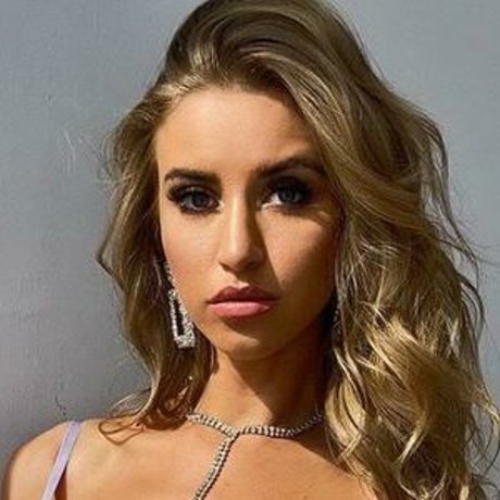 Modelnana model adult photo