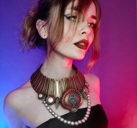 madsfive nude star pics