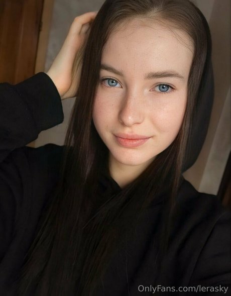 lerasky nudes model image