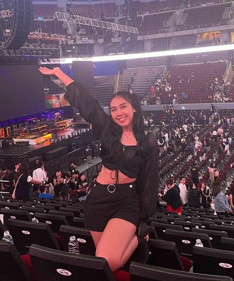 nininplays model perfect pic