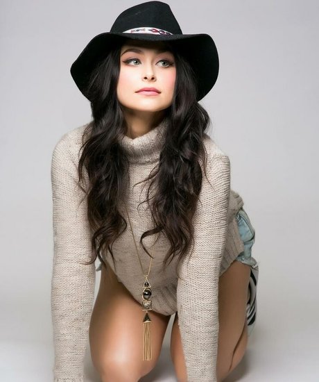 Gianna DiDonato naked star photo