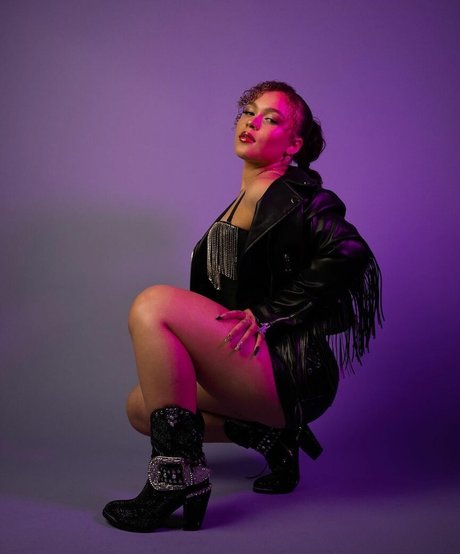 Tahani Anderson star art pic