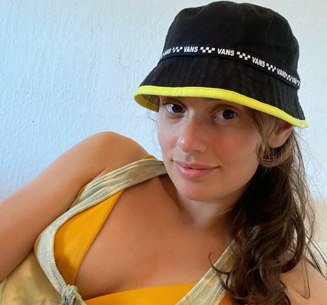 Dev Lemons nude star picture