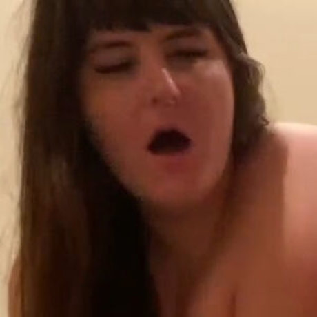 Leila Lewis star img