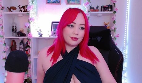 squat onlyfans erotic image