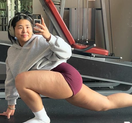 chloroblasts hd actress photo