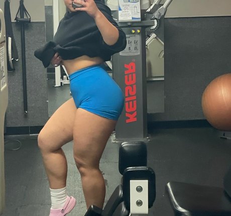 chloroblasts model naked pictures