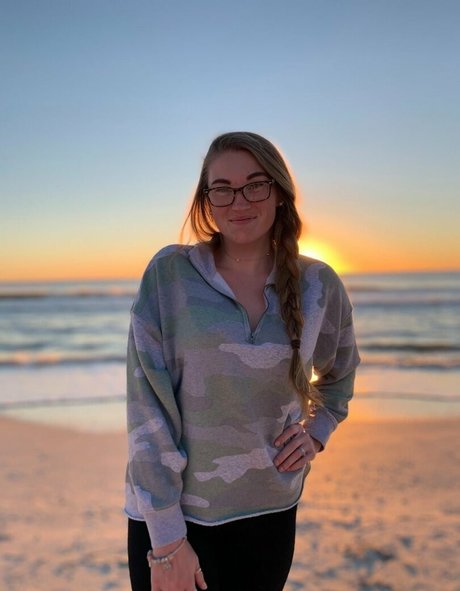 Fiona Sweeney star hot img