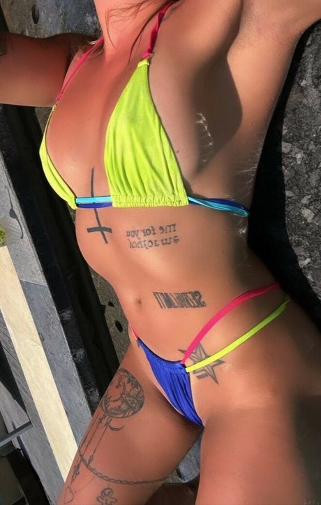 Silvia and Eveline Dellai pornstar naked image