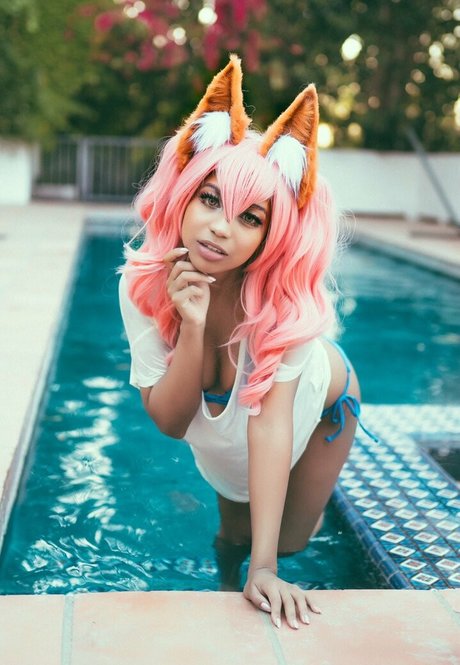 Mica Burton top star gallery