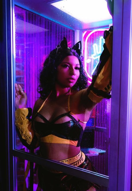 Mica Burton porn star pictures