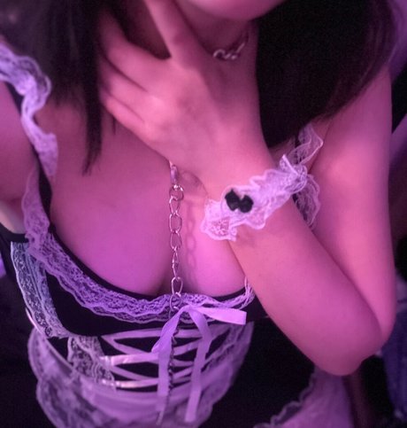 DreamyIzumiVA hot model pictures