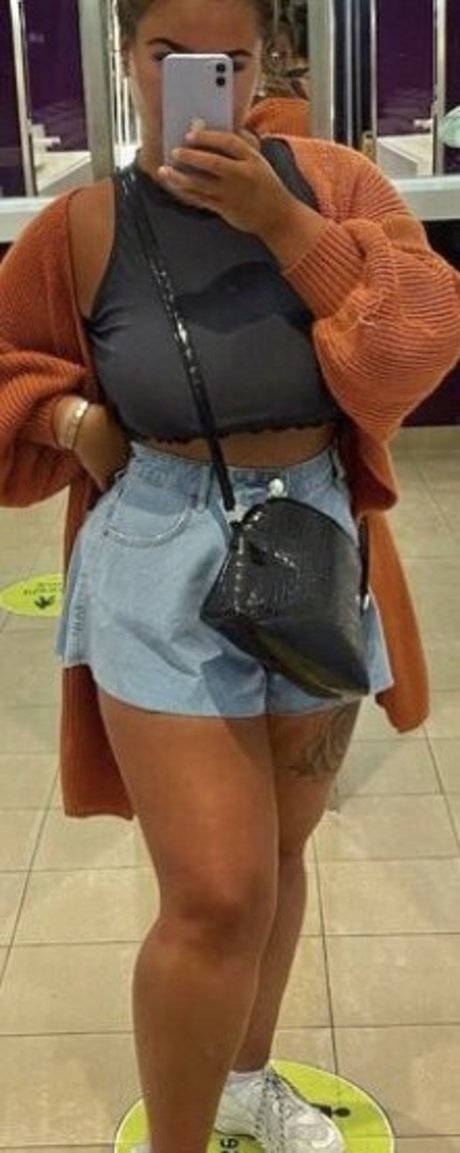 Nicole Barker art star picture