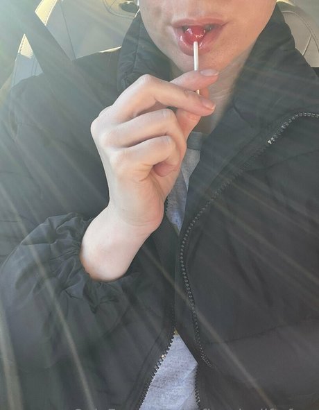 thetoplesstrainer free model gallery