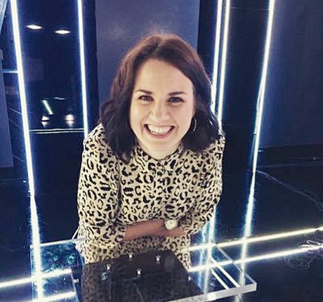 Nina Warhurst sexy model pics