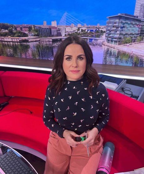 Nina Warhurst pornographic model image