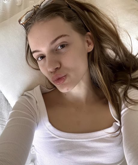 urmaid sexy actress pics