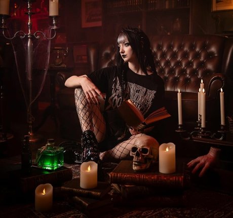 CreepyCassy pornstar nudes gallery