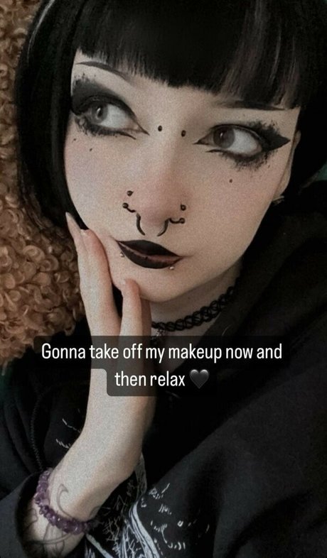 CreepyCassy star perfect images