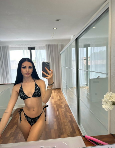 mariana skk high quality model img